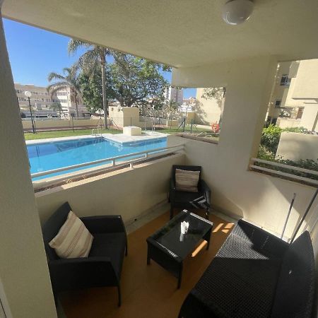 Ferienwohnung Apartamento En La Carihuela Con Piscina Y Parking, Al Lado De La Playa Torremolinos Exterior foto